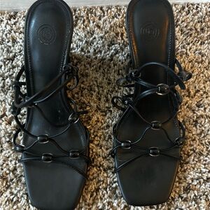 Black Heeled Sandals with Criss-Cross Straps